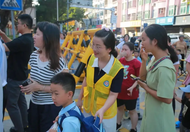 回归温情本质为孩子的健康成长营造更理性更优质的教育环境 回归温情本质为孩子的健康成长营造更理性更优质的教育环境