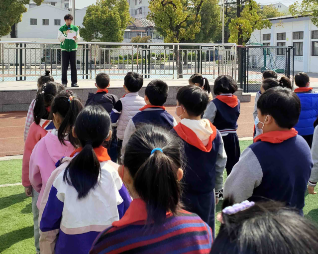 <b>将课作为学生成长核心课程推进教育融入讲堂教育全过程</b>